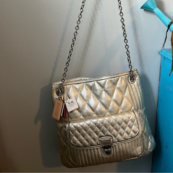 Coach Poppy Quilted Platinum Leather Slim Tote Shoulder Purse F19854 W/ Dust Bag
